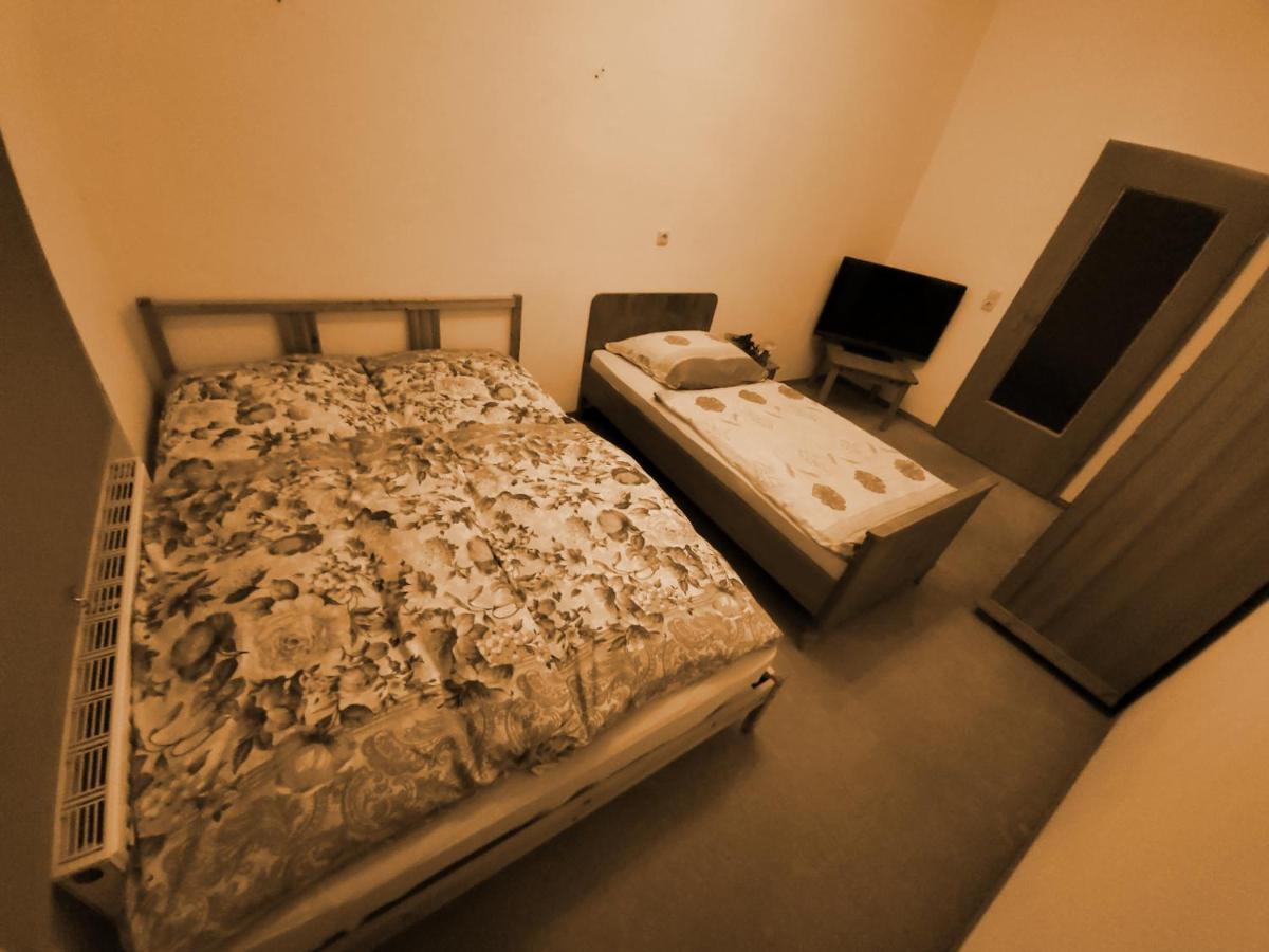 Privatzimmer Ерфурт Екстериор снимка